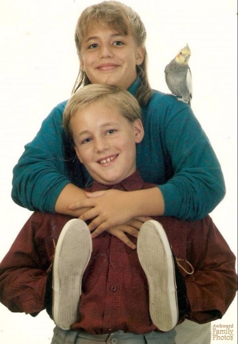 Very strange family photos with pets Very strange family photos with pets