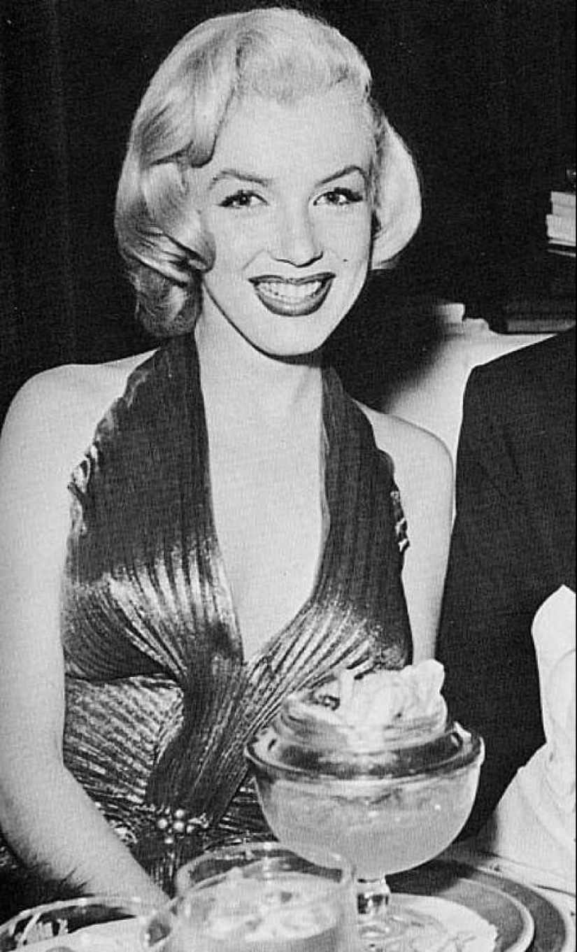 Vintage photos - celebrities and ice cream Vintage photos - celebrities and ice cream
