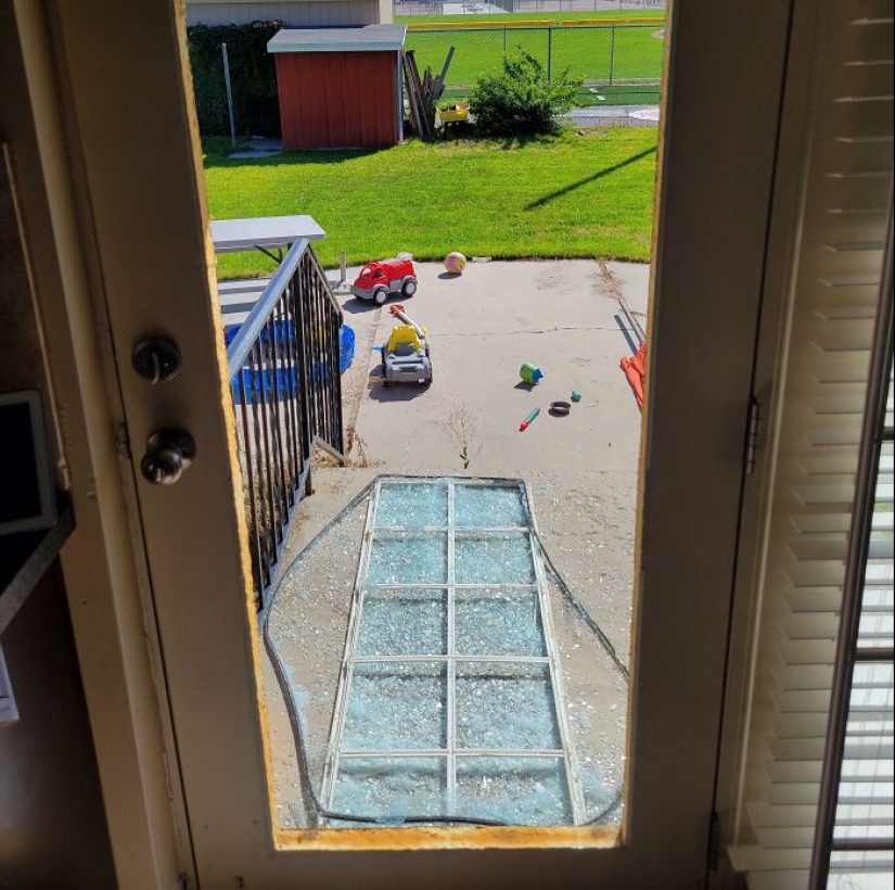 “What Could Go Wrong”: 10 Times People Had A Worse Day Than You While Trying To Clean Their Home