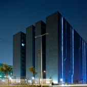 Where the Internet is stored, 10 super-powerful data centers