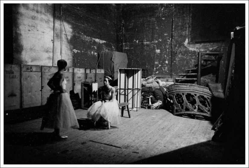 Wonderland: A Fairy Tale about the Soviet Monolith