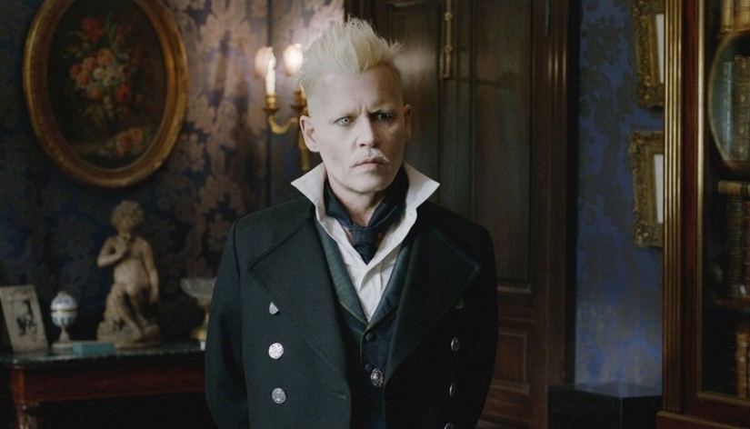 10 actors, chameleons, able to transform into anyone 10 actors, chameleons, able to transform into anyone