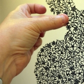 10 geniuses who cut amazing masterpieces out of paper