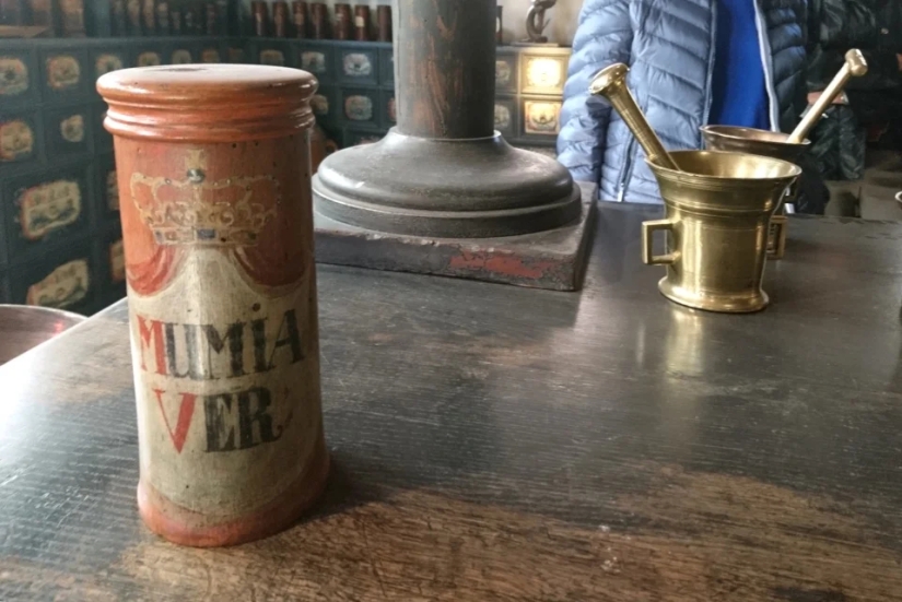 10 medicamentos espeluznantes que se hicieron de los muertos