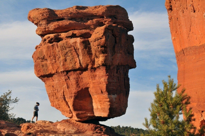 10 most famous balancing rocks the world