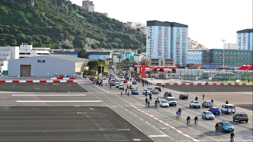 10 most unusual roads in the world