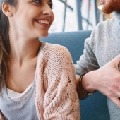 10 obvious reasons why men fall in love with women