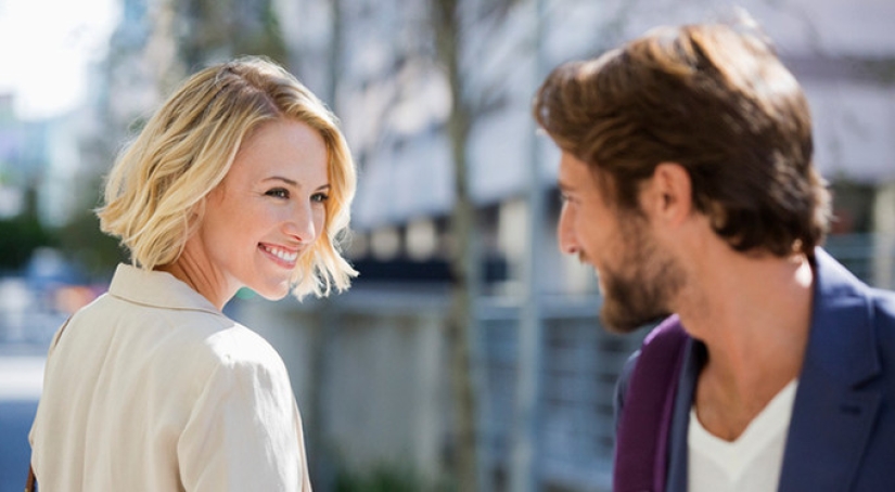 10 obvious reasons why men fall in love with women 10 obvious reasons why men fall in love with women