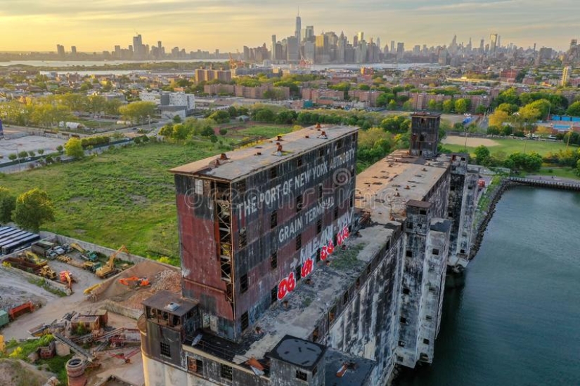 10 post-apocalyptic locations in major cities around the world 10 post-apocalyptic locations in major cities around the world