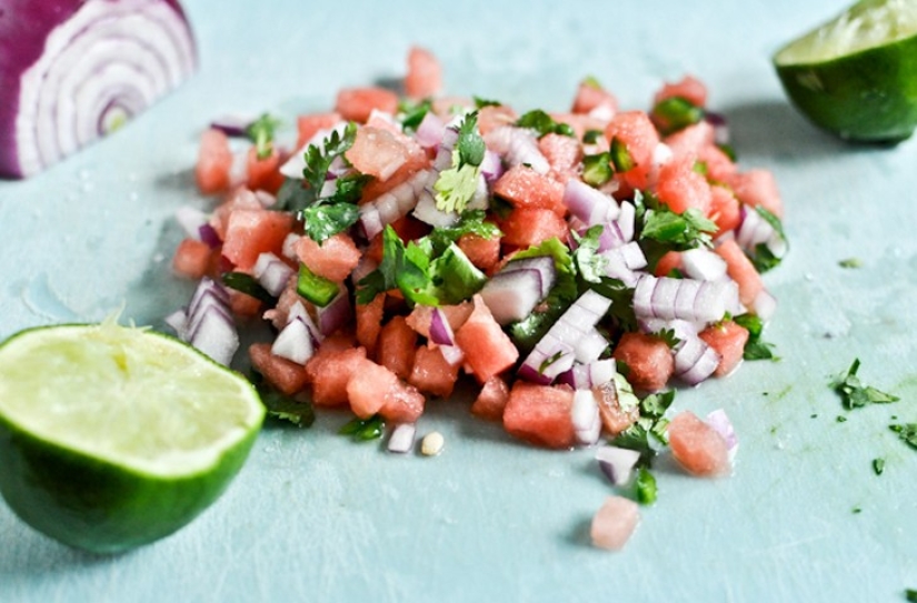 10 rules of food styling — beautiful serving of dishes