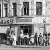 10 scarce goods that Soviet citizens tried to "get" in any way