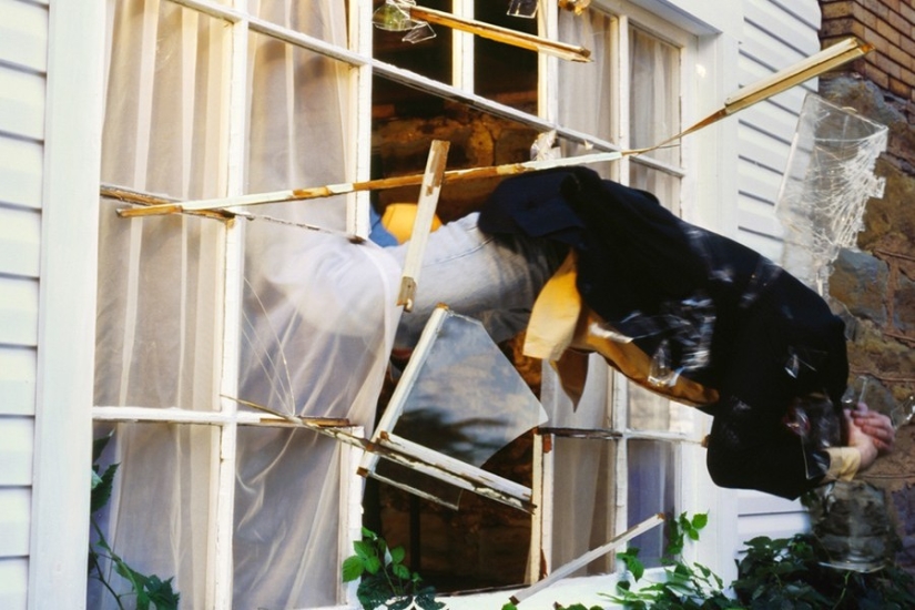 10 survival movie myths that don't bode well 10 survival movie myths that don't bode well