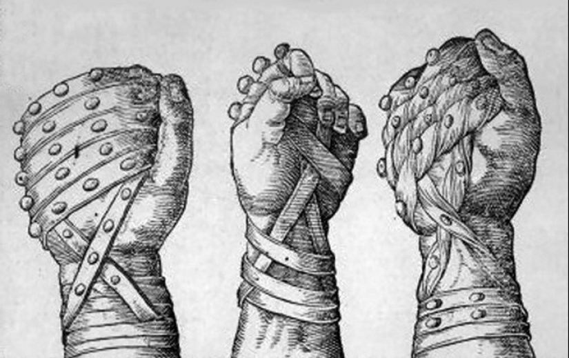 10 types of the most effective cold weapons that you should stay away from