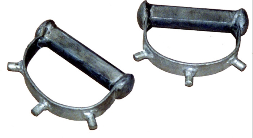 10 types of the most effective cold weapons that you should stay away from