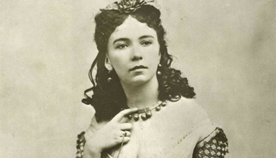 10 women of easy virtue, whose names are firmly stuck in history