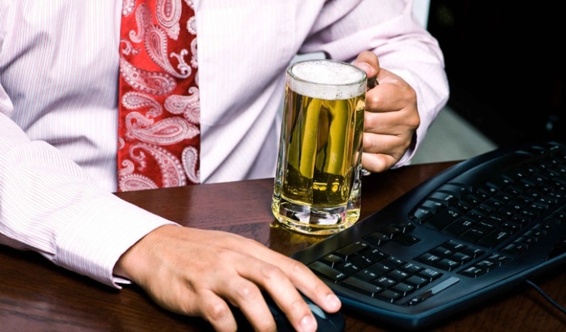 10 workplaces where you can and should drink alcohol 10 workplaces where you can and should drink alcohol