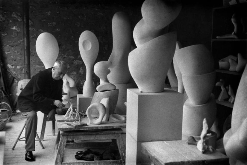 100 artistas famosos y sus talleres