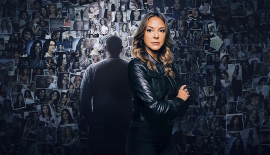 12 años de terror: Cómo Eva LaRue de CSI luchó contra un acosador