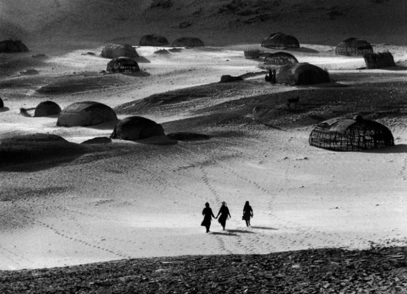 12 fotografías atemporales en blanco y negro que muestran el genio de fotógrafos legendarios