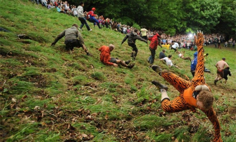 12 incredible English traditions that will surprise you 12 incredible English traditions that will surprise you