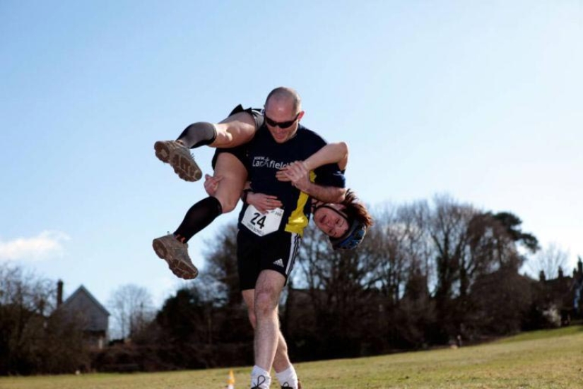 12 incredible English traditions that will surprise you 12 incredible English traditions that will surprise you