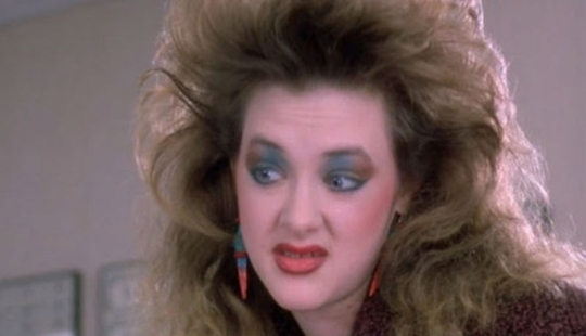 13 tendencias de belleza de los 80 que ahora son una vergüenza 13 tendencias de belleza de los 80 que ahora son una vergüenza