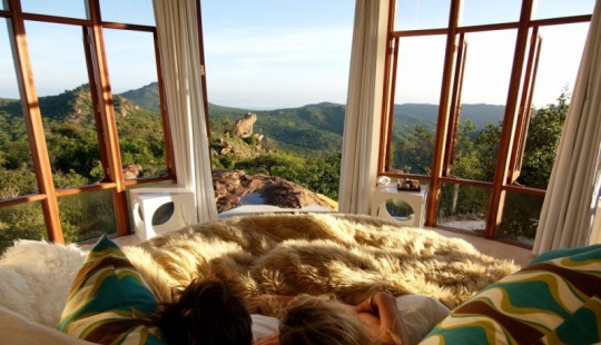 15 gorgeous views from the window that take your breath away