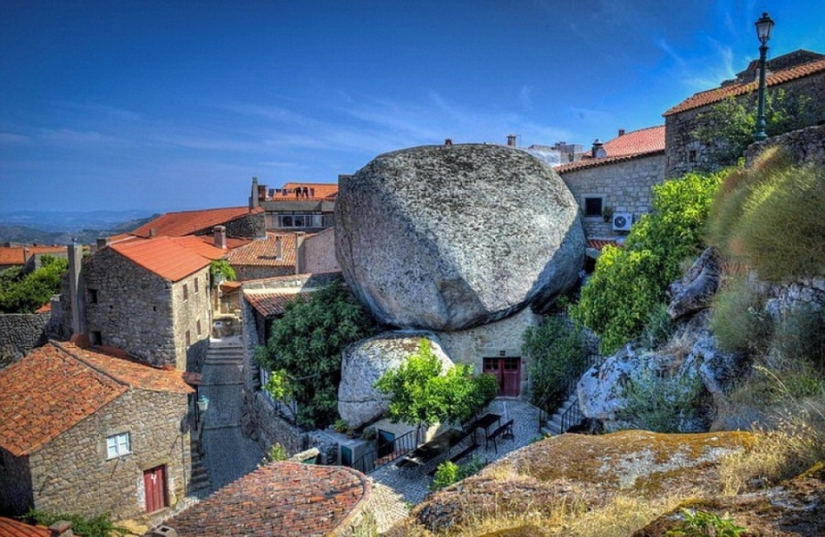 15 lugares no turísticos donde el carácter real de cada país es visible