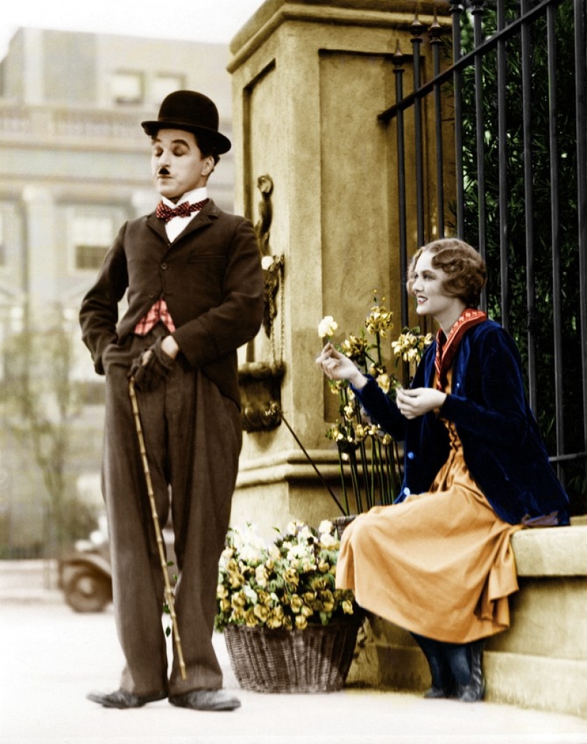 15 rare colored photos of Charlie Chaplin made in the 1910-1930 years 15 rare colored photos of Charlie Chaplin made in the 1910-1930 years