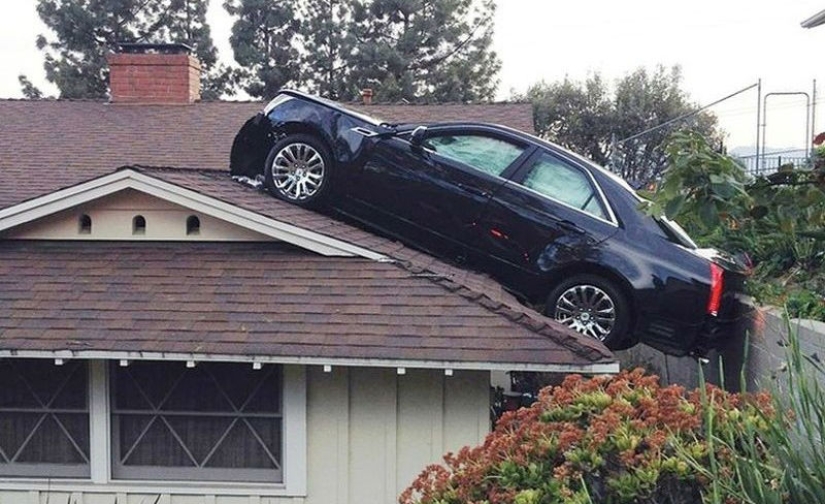 15 real road accidents that look like the frames of action-packed films 15 real road accidents that look like the frames of action-packed films