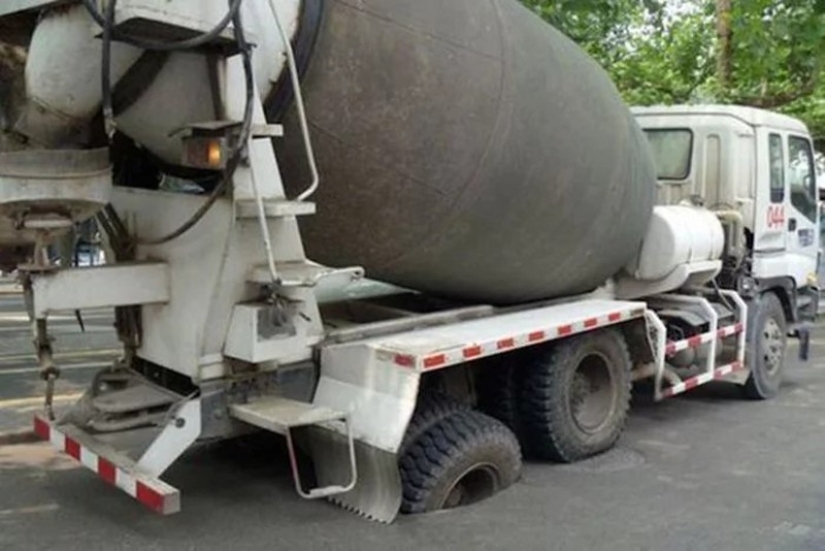 15 real road accidents that look like the frames of action-packed films 15 real road accidents that look like the frames of action-packed films