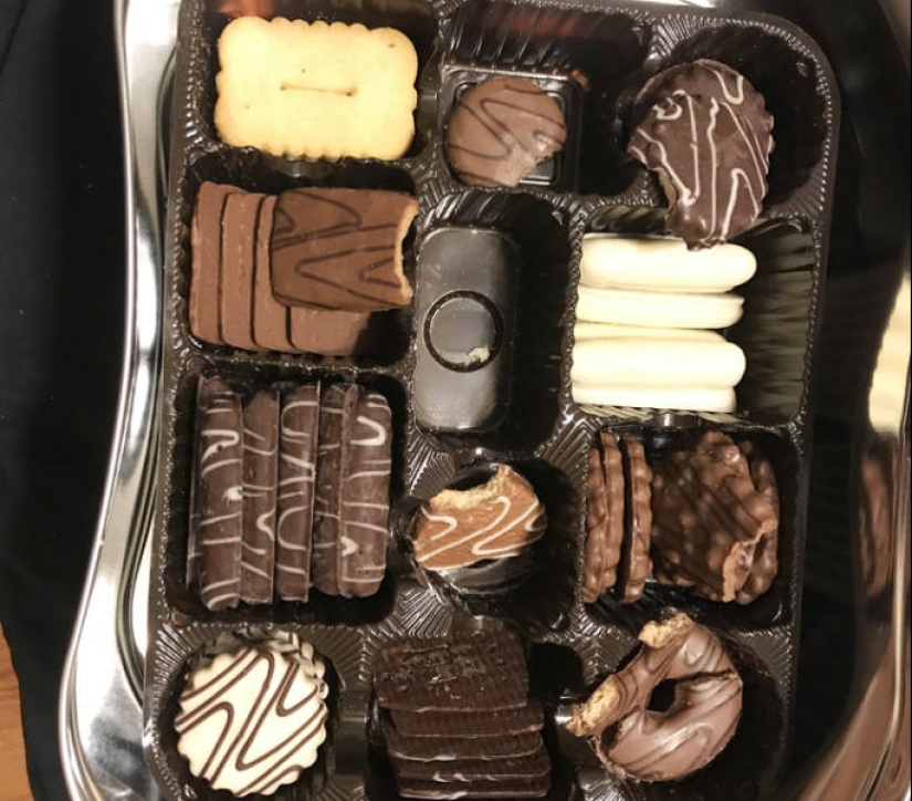 17 annoying habits that will get under your skin any