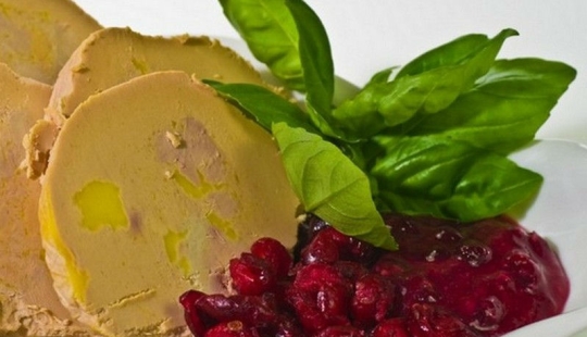 17 delicious dishes and drinks banned in many countries around the world