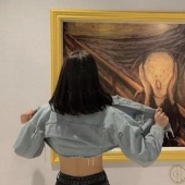 17 photos of people, whose irony can only envy