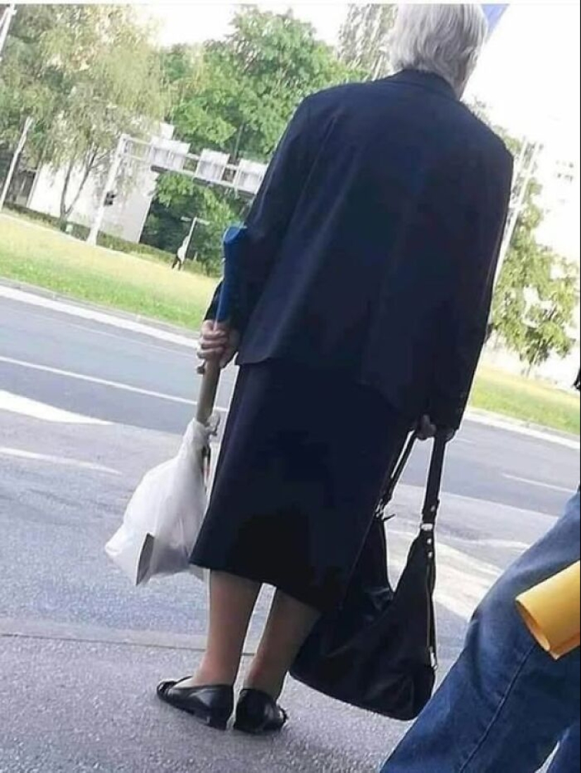 18 Images So Weird They Need Jesus, As Shared By The “Weird Images Worth Seeing” Online Group