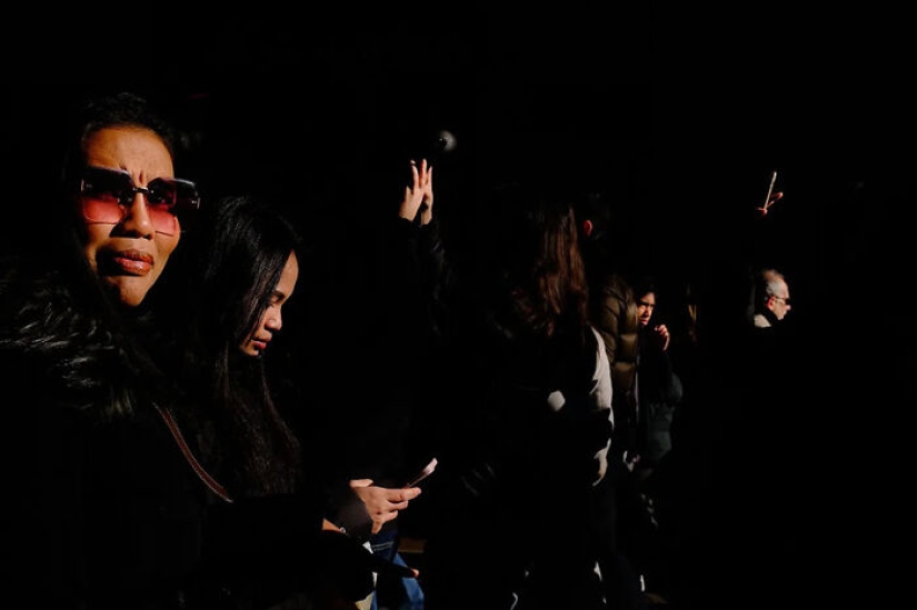 20 Abstract Street Photographs By Andrea Pozzoni