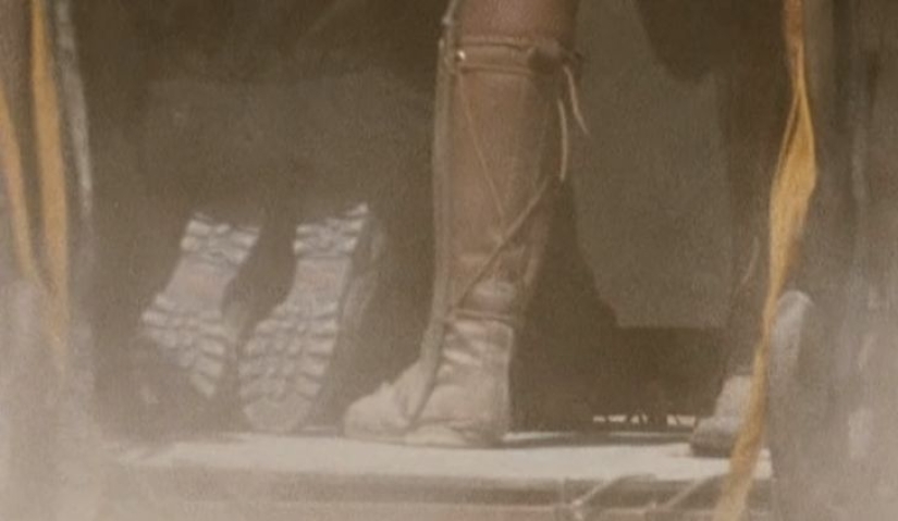 20 cinematic blunders that few people noticed