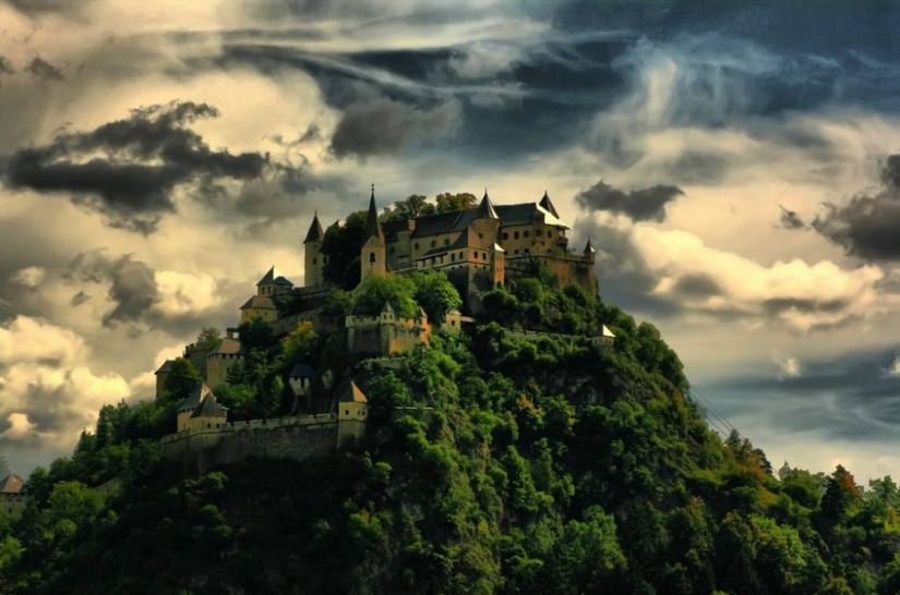 20 coolest castles in which you want to stay to live 20 coolest castles in which you want to stay to live