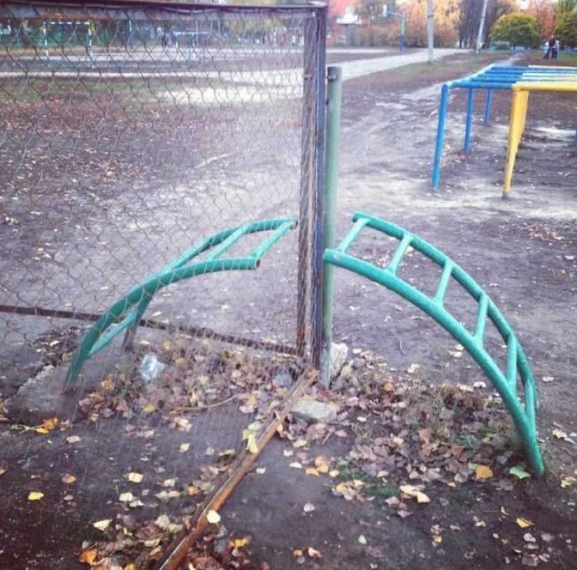 20 designers who screwed the pooch on creating their "masterpieces"