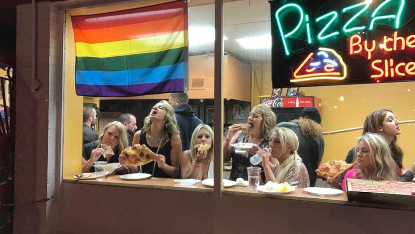 20 everyday subjects, as if copied from the paintings of the Renaissance 20 everyday subjects, as if copied from the paintings of the Renaissance