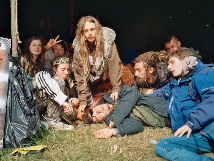 20 everyday subjects, as if copied from the paintings of the Renaissance 20 everyday subjects, as if copied from the paintings of the Renaissance