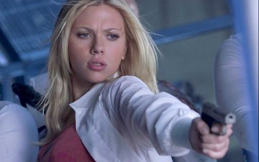 20 famous girls with guns in their hands 20 famous girls with guns in their hands