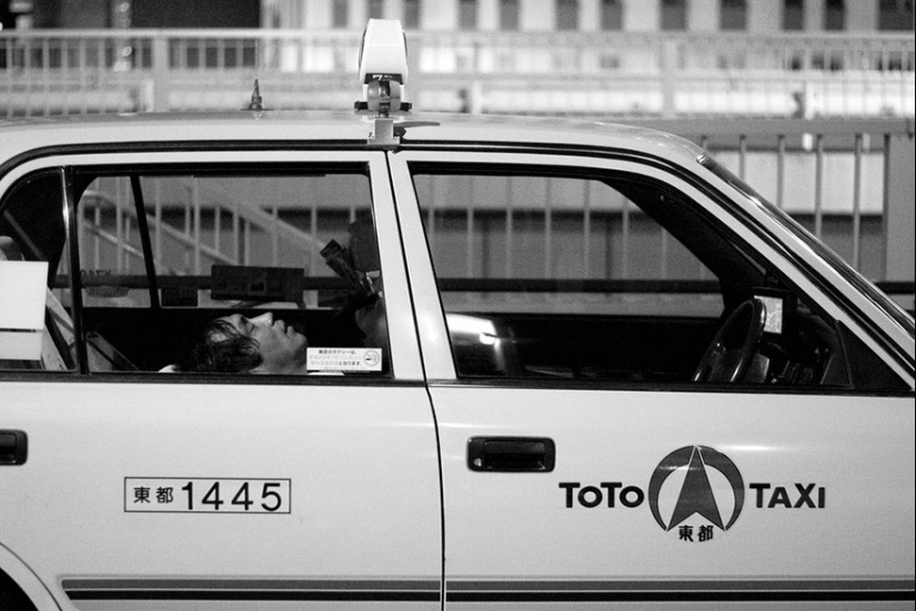 20 fotogramas de fotografía callejera que revelan un lado desconocido de Japón 20 fotogramas de fotografía callejera que revelan un lado desconocido de Japón