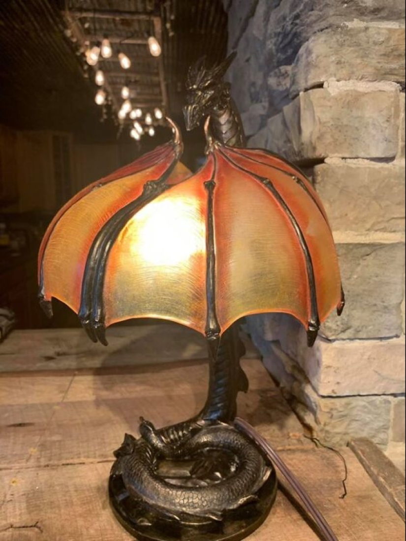 20 lámparas ambiguas de los mercados de pulgas, que son más sorprendentes que útiles 20 lámparas ambiguas de los mercados de pulgas, que son más sorprendentes que útiles