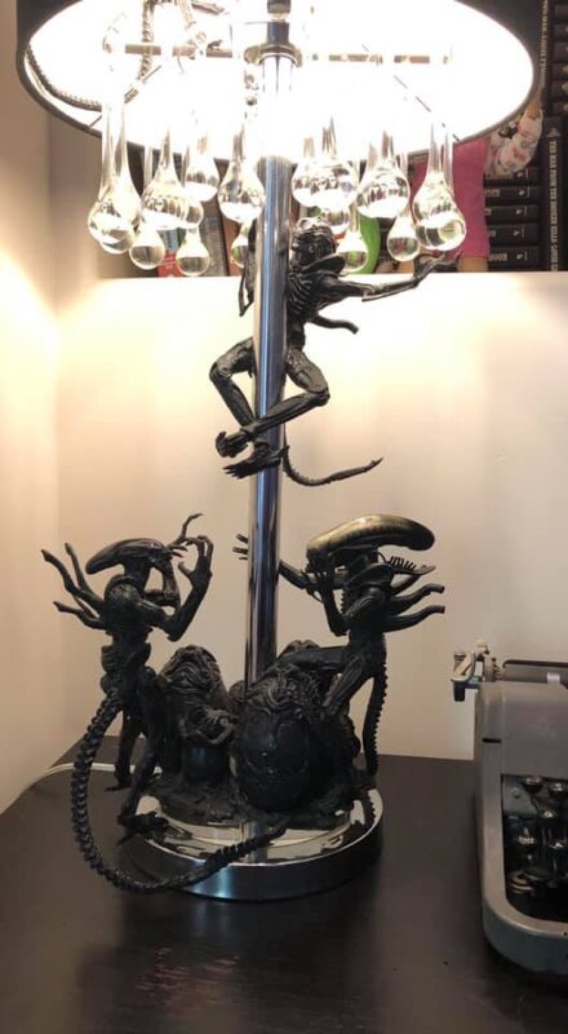 20 lámparas ambiguas de los mercados de pulgas, que son más sorprendentes que útiles 20 lámparas ambiguas de los mercados de pulgas, que son más sorprendentes que útiles