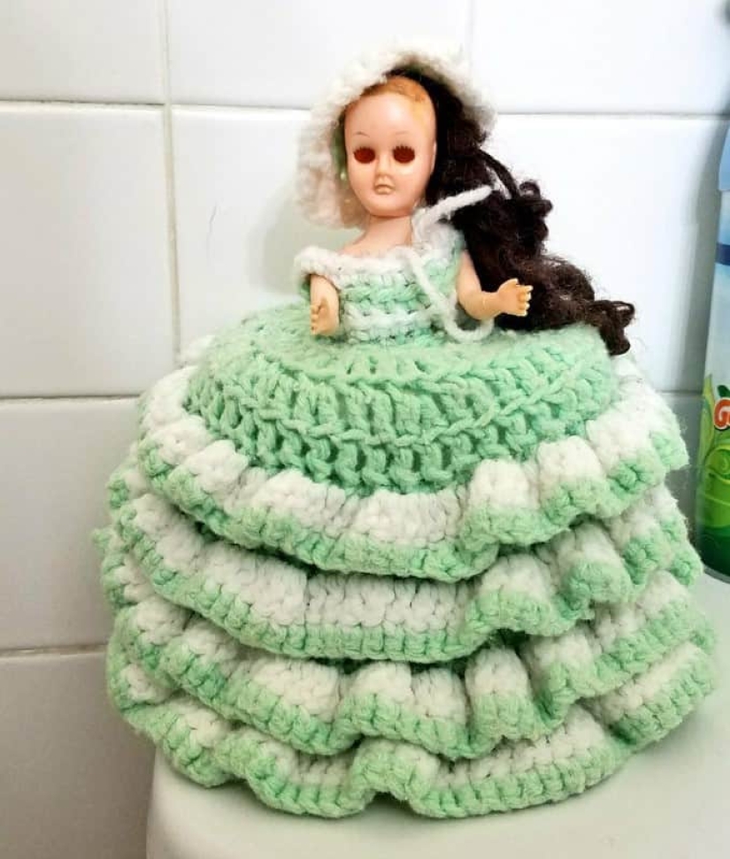 20 of the weirdest and strangest things from relatives ' homes 20 of the weirdest and strangest things from relatives ' homes