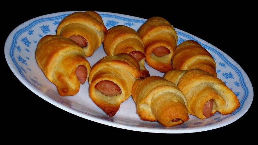 20 original hot dogs from all over the world