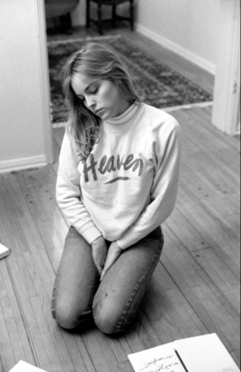 20 portraits of Sharon stone early 80s