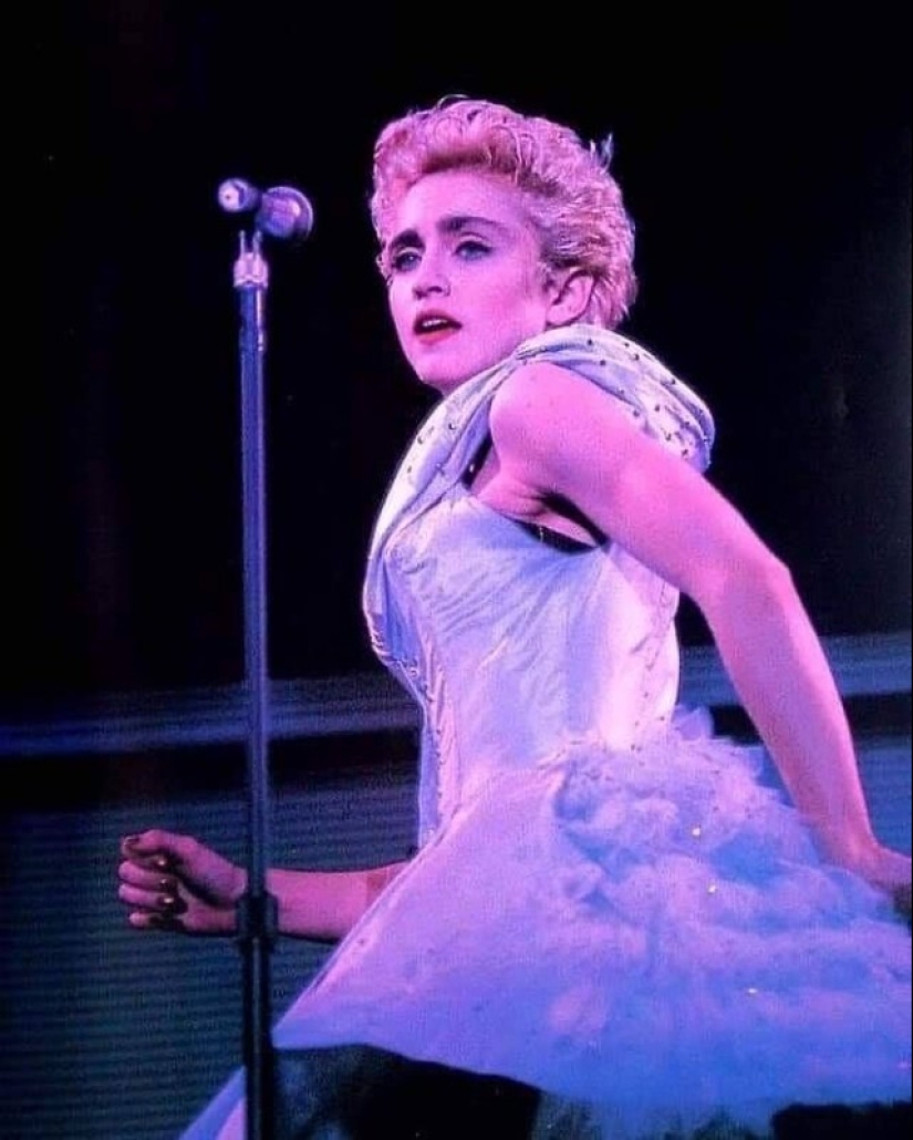 20 stunning stage images of Madonna from the 80s