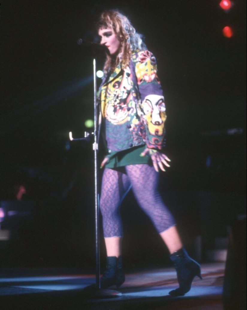 20 stunning stage images of Madonna from the 80s